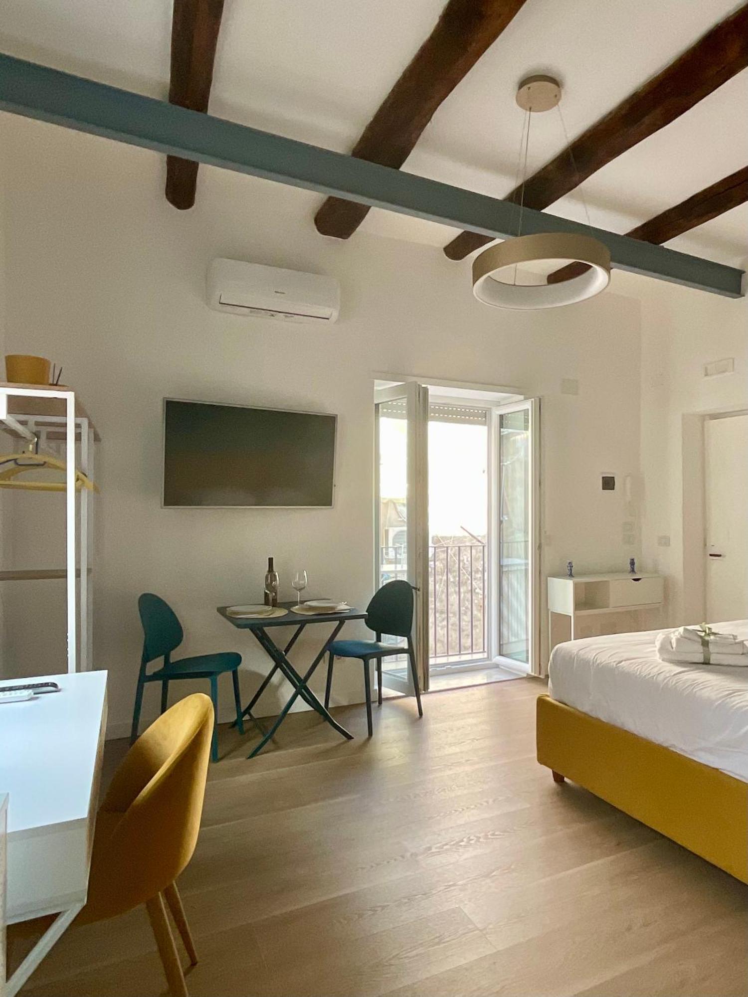 Teo A Toledo Apartment Наполи Екстериор снимка