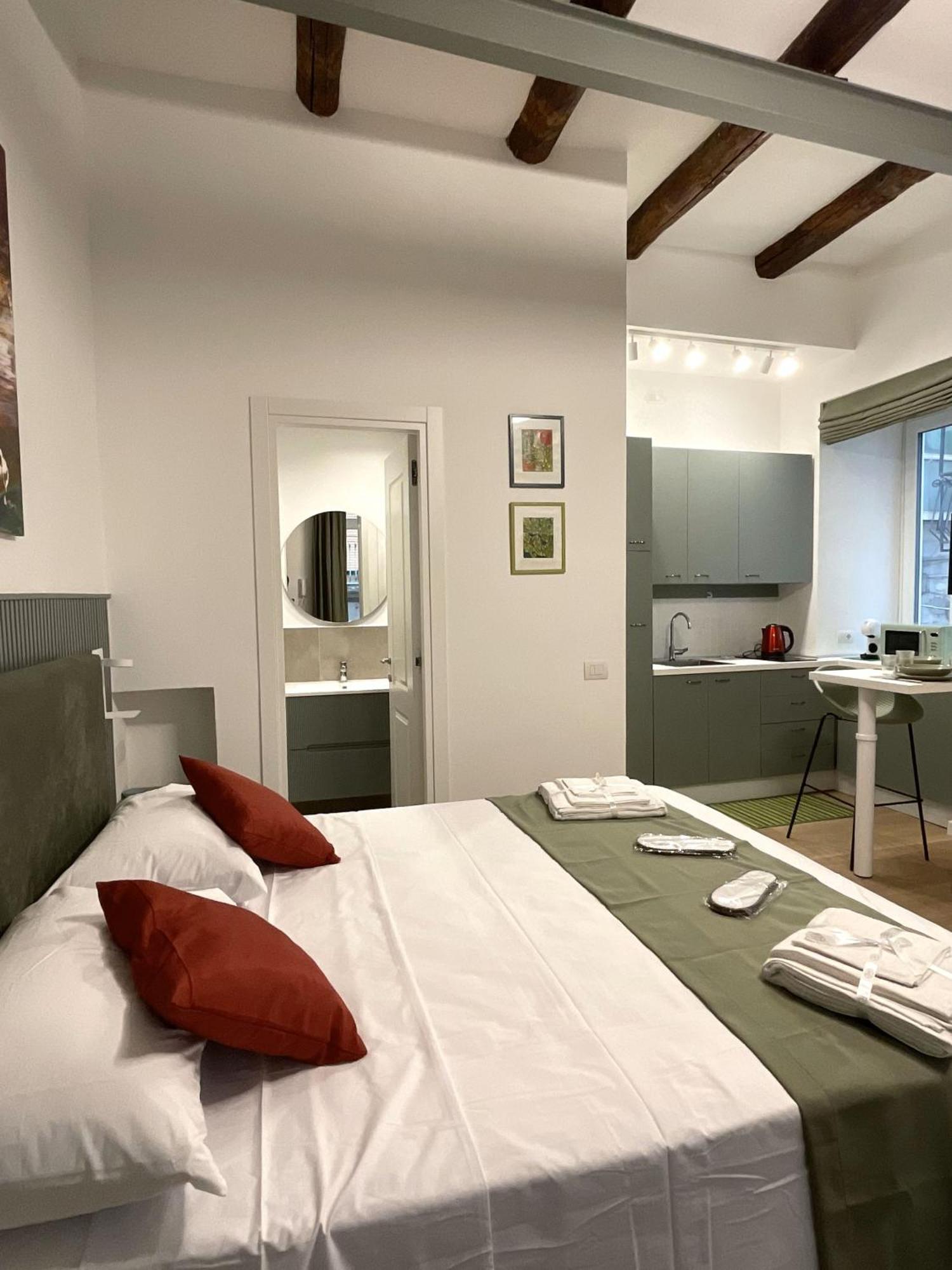 Teo A Toledo Apartment Наполи Екстериор снимка